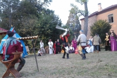 mariage feodal chateau aiguilles (15)